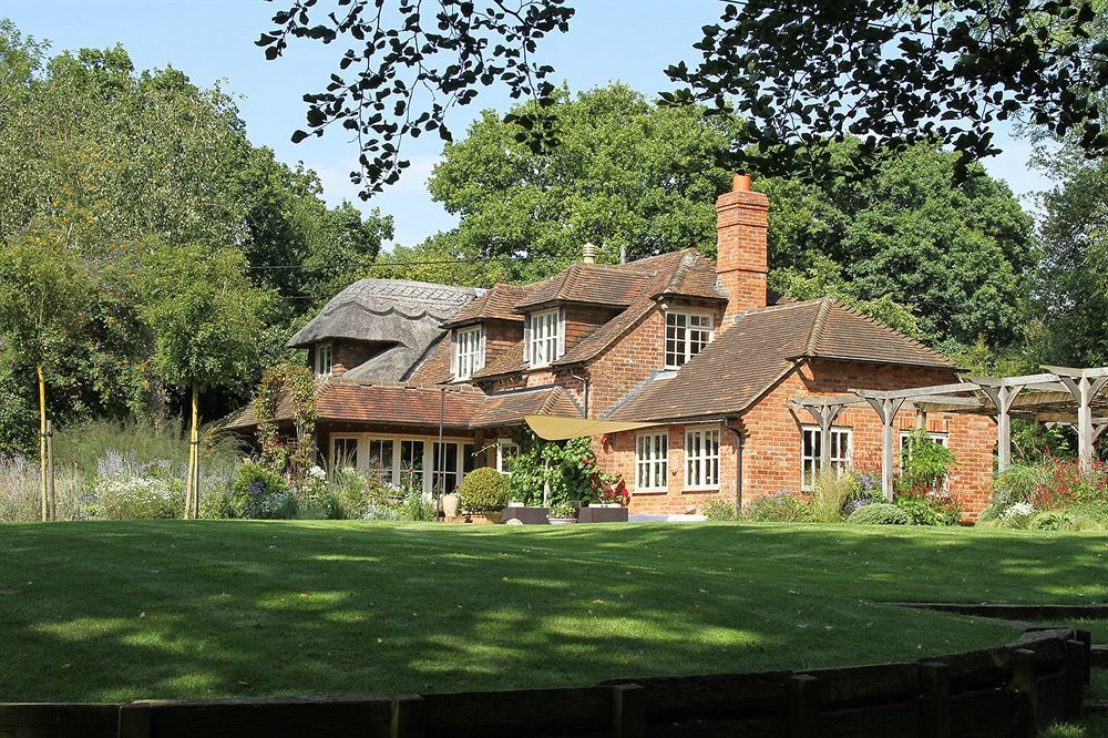 Bootmenders B&B Petersfield Exterior photo